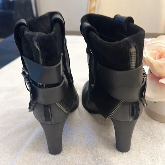 NEW Nine West Black leather suede Foldover heel ankle bootie women size 8